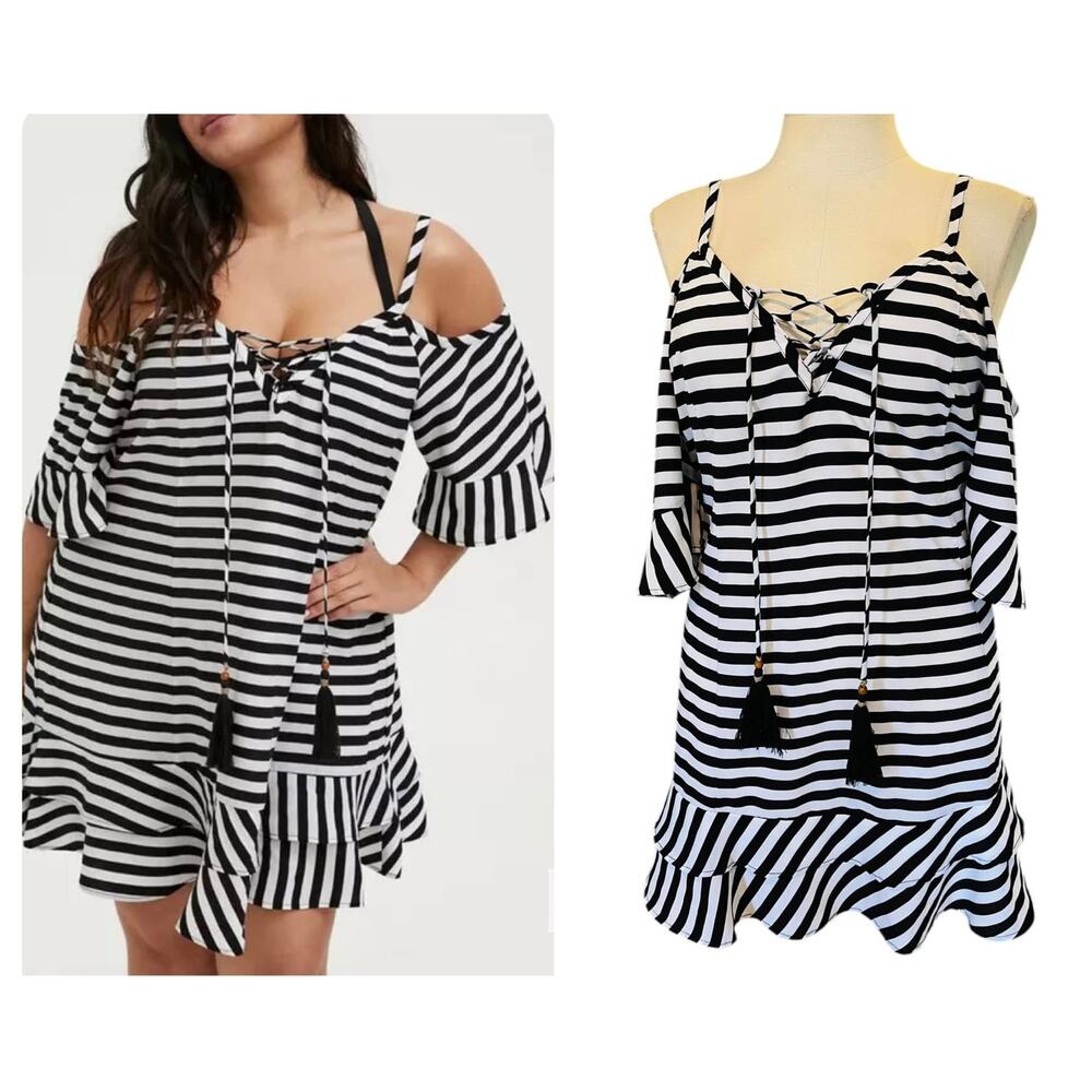 Torrid Black/White Striped Cold Shoulder‎ Lace Up Swimsuit Cover Up Dress 1X